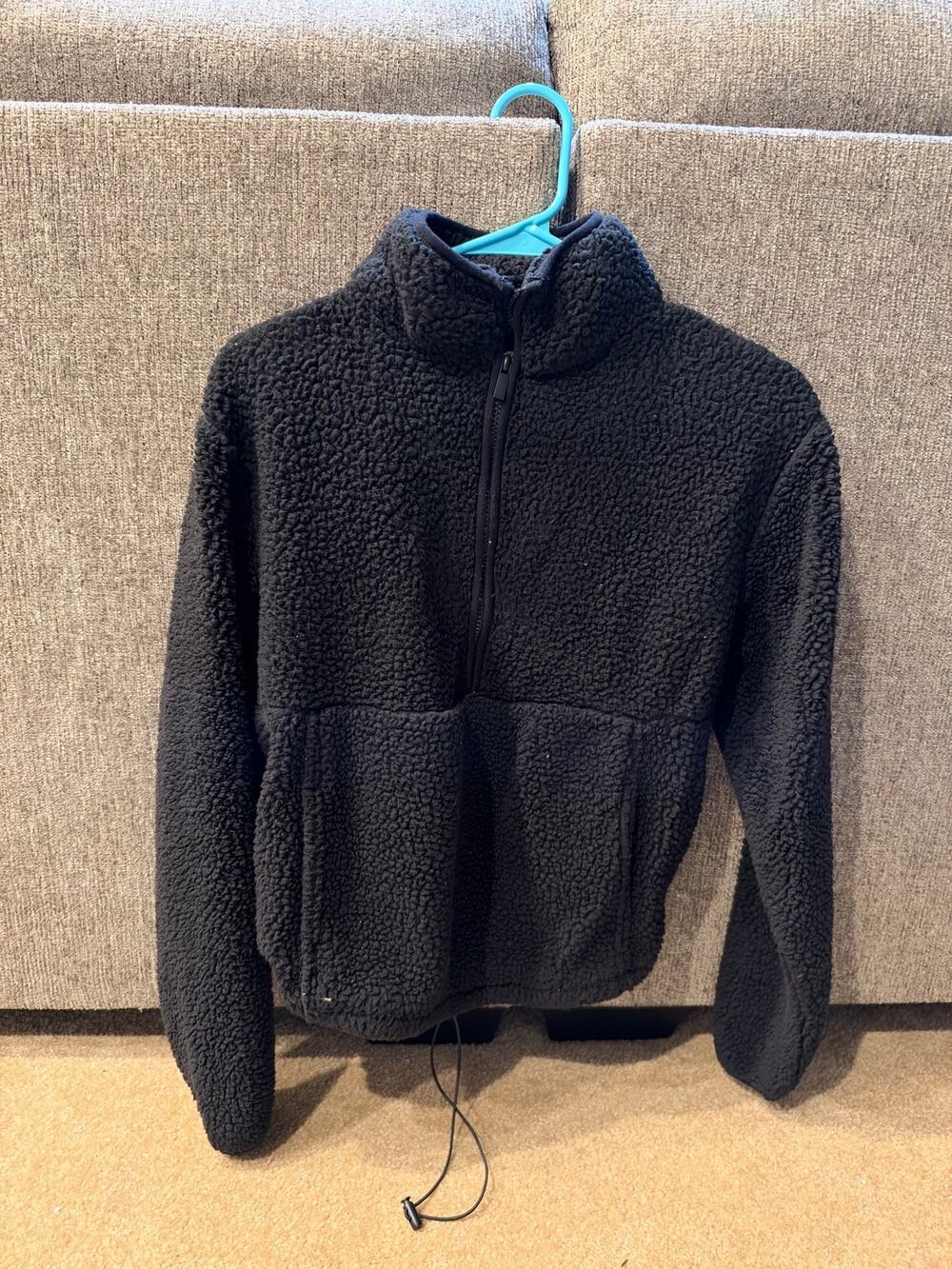 Women’s No Boundaries Black Fuffy Half-Zip Sweatshirt W/ Pockets Size Small 3-5